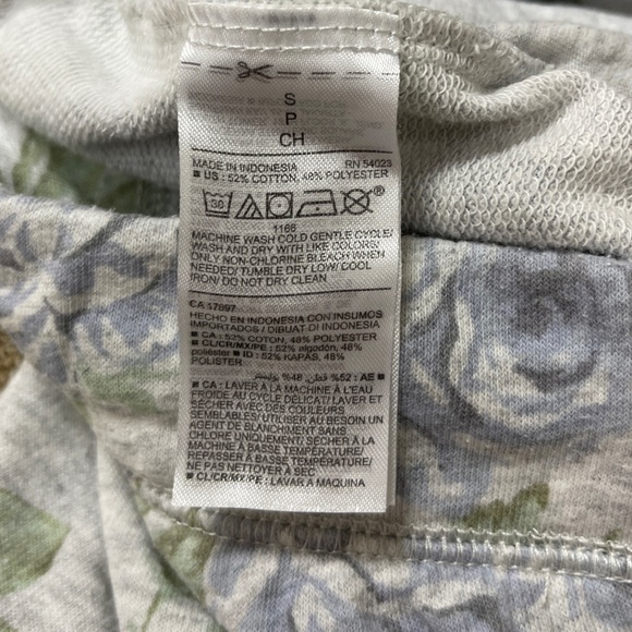 Old Navy: Women’s Blue Gray Floral Cotton Knit Shorts, Size S - Picture 5 of 5